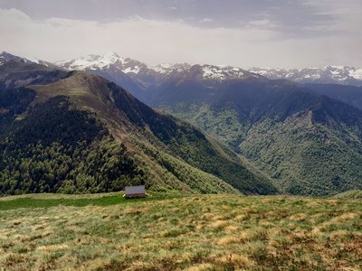 Vue sur le Burat depuis le mont Gijol
